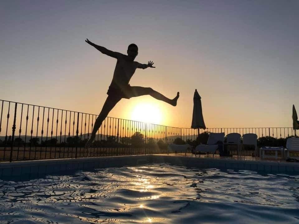 Agriturismo Oasi Del Pianettino カンパニャーティコ エクステリア 写真