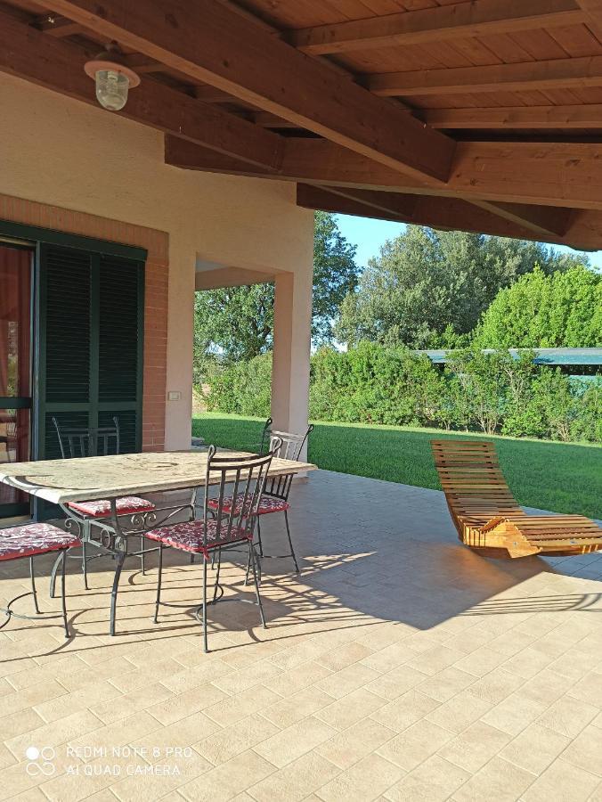 Agriturismo Oasi Del Pianettino カンパニャーティコ エクステリア 写真